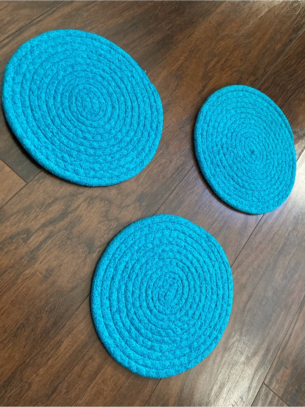 3-Soft chanel aqua color trivets